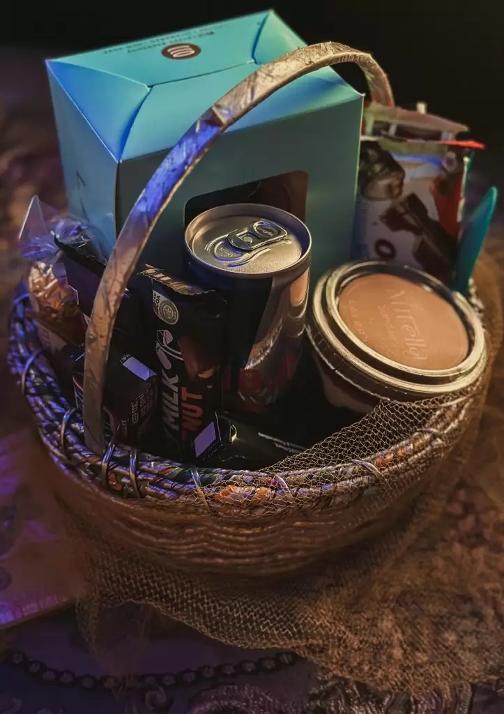 birthday gift hampers in Pakistan