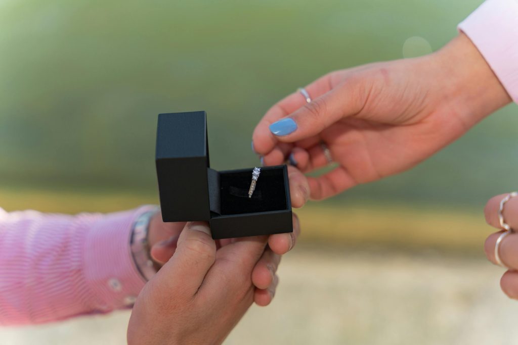 Customized birthday gifts for husband in Pakistan