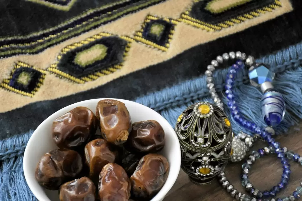 Hajj welcome gifts for pilgrims in Pakistan